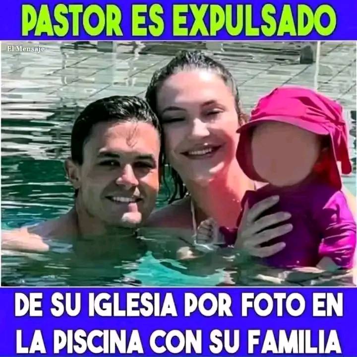 Imagen en la piscina